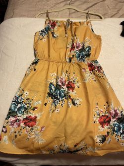 Cute yellow Front Tie Floral Dress