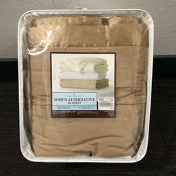Down Alternative Blanket Full/Queen