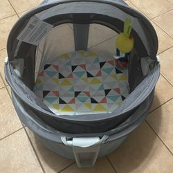 Fisher-Price On-the-Go Infant Dome Portable Bassinet and Play Space with Toy