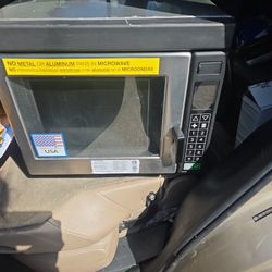 Commercial Microwave 