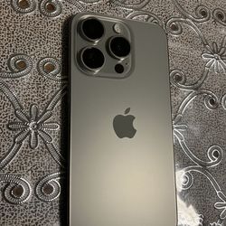 iPhone 15 Pro Max <<256GB>>