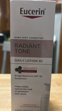 Eucerin   Radiant Tone Daily Face Lotion SPF 30 Dark Spot Corrector
