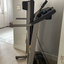 Treadmill 