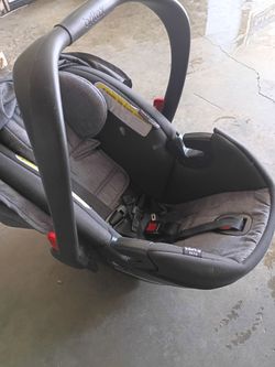 Britax B-Safe 35 Elite Infant Car Seat