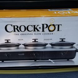 NEW IN BOX CROCK POT TRIO 2.5QT EACH CROCK POT.  HOLIDAYS ARE COMING SOON.  PICK UP MIDDLEBORO ONLY FINAL SALE 