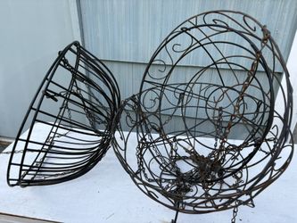5 Hanging Baskets