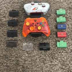 Xbox Controller And Charger And Battery’s