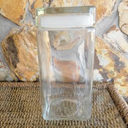 Anchor Hocking 9.5" (inch) Square Clear Glass Candy / Cookie Jar With Lid