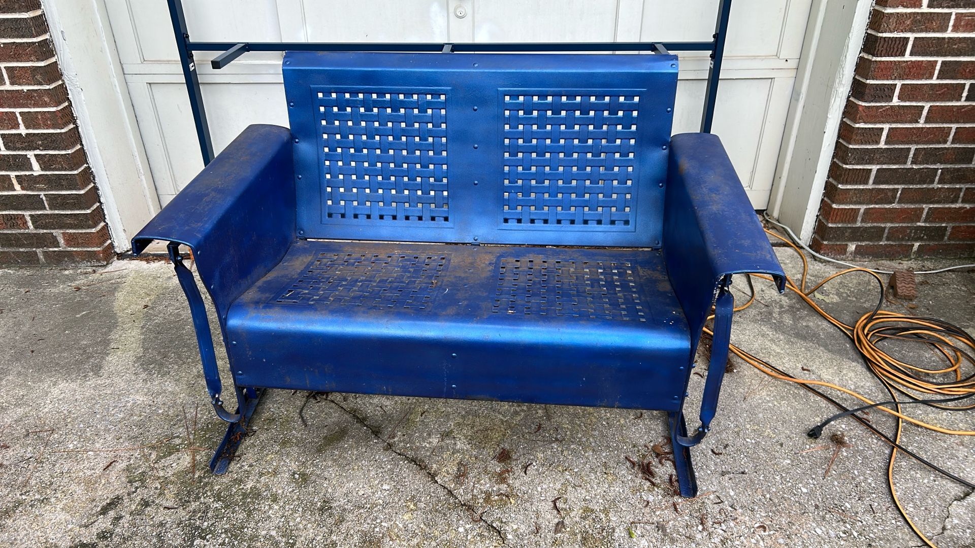 Metal Glider - Mid-Century Modern/Early