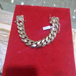 10k Gold Cuban Bracelet 
