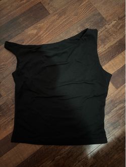 SHEIN asymmetrical black top size S