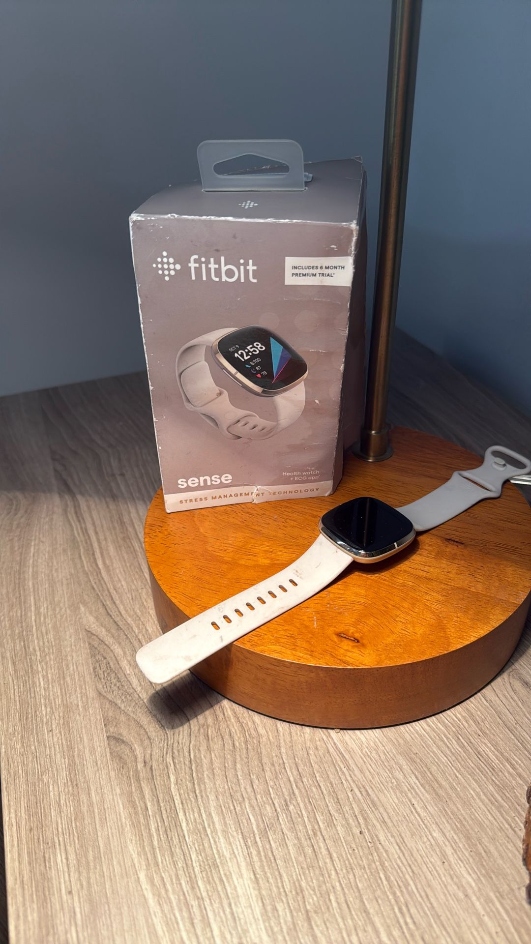 New ~ Fitbit – SENSE