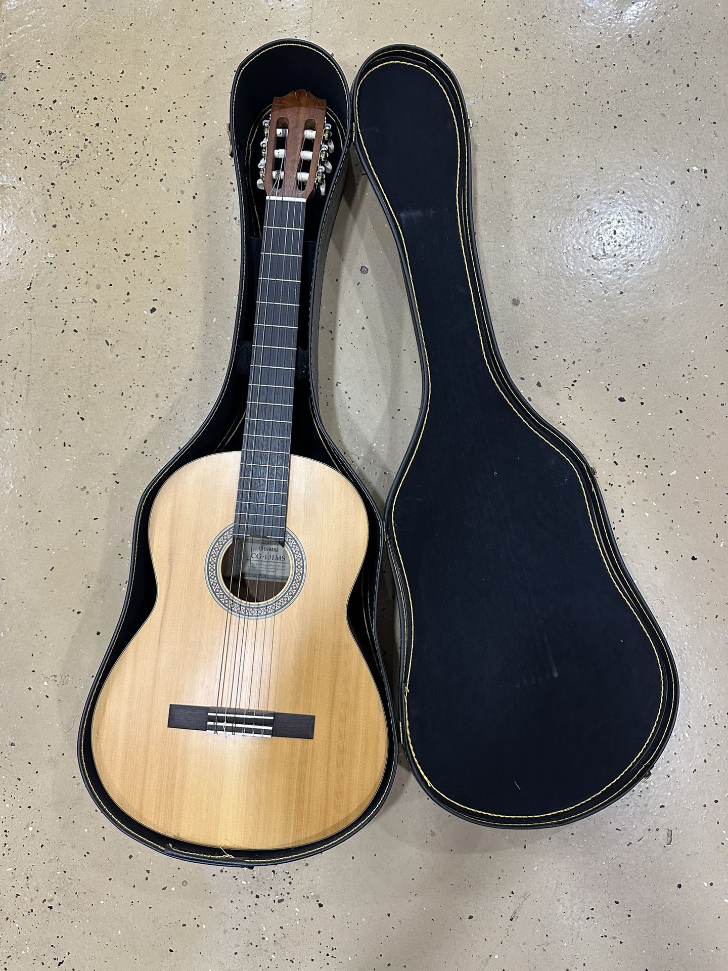 Yamaha CG101MS Classical Guitar β Price Reduced