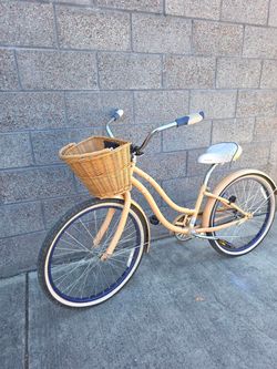 24" Kulana Makana Women's Beach Cruiser Bike with Basket - Good Condition!