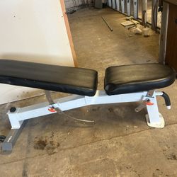 Weight bench and great condition like new