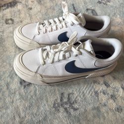 White Nikes 