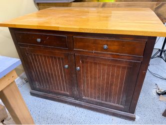 Free Kitchen island