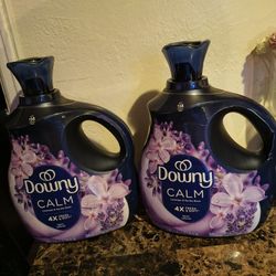 Downy Calm Lavender and vanilla bean Fabric Softener