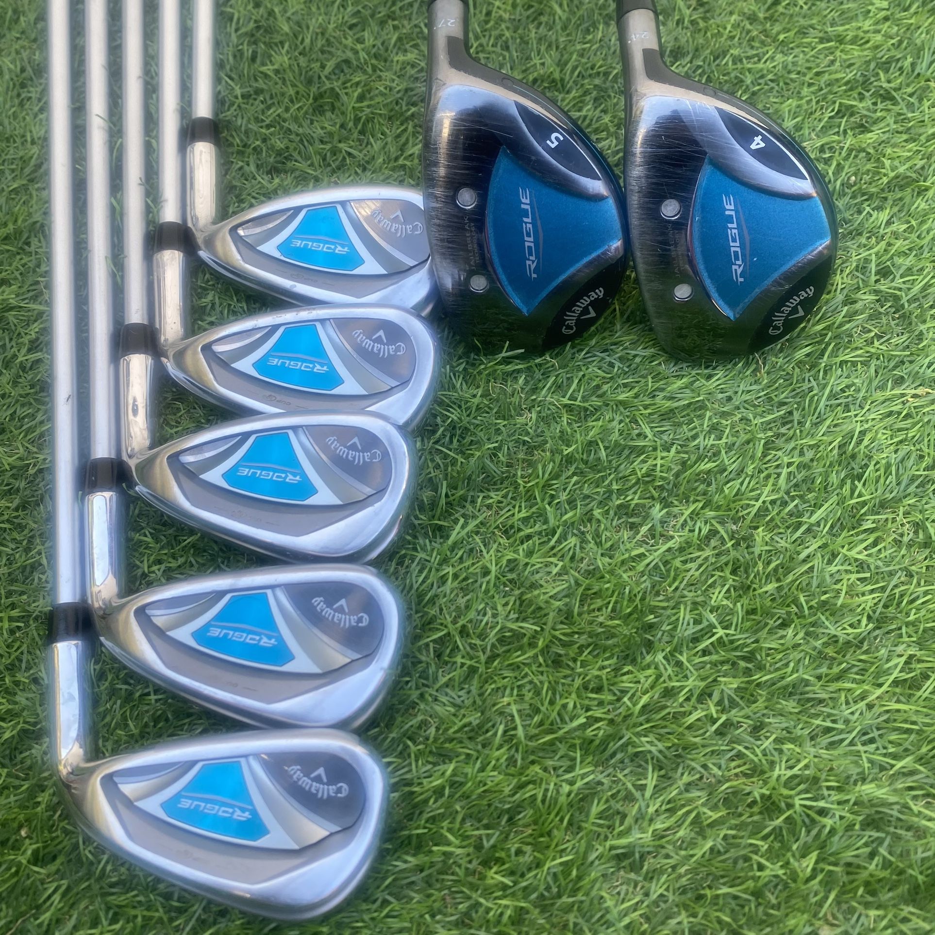 Callaway Rogue Women's Combo Set 4Hy,5Hy& 9,PW Graphite Shaft W Flex