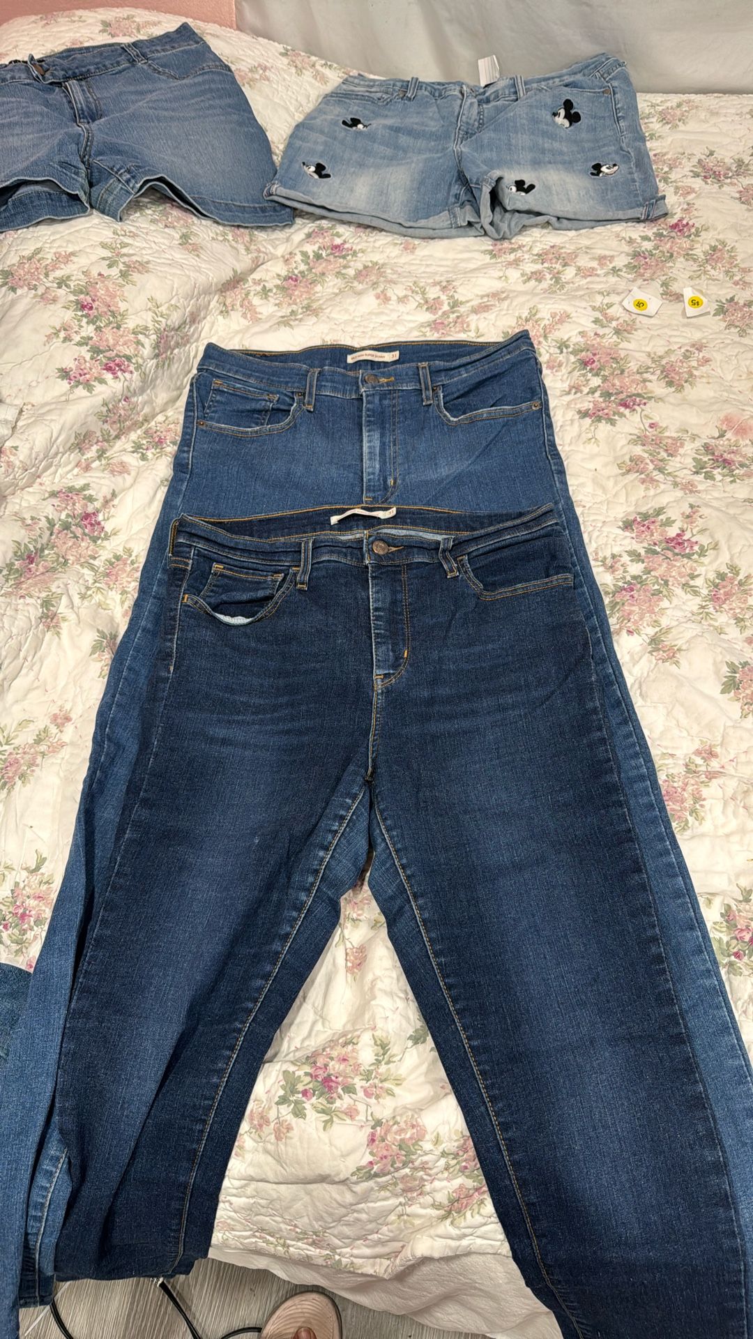 2 Pairs women’s Levi’s $15