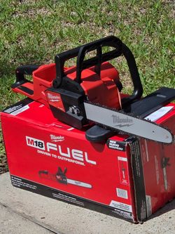 Brand New MILWAUKEE M18 FUEL 16 in. 18V Lithium-lon Brushless Battery Chainsaw (Tool-Only)