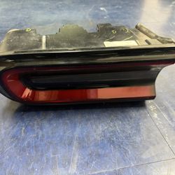 2015 2016 2017 2018 2019 2020 2021 2022 2023 Challenger Outer Tail Light