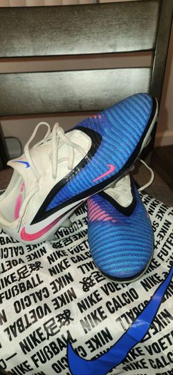 Nike Phantom low 6 elite soccer cleats