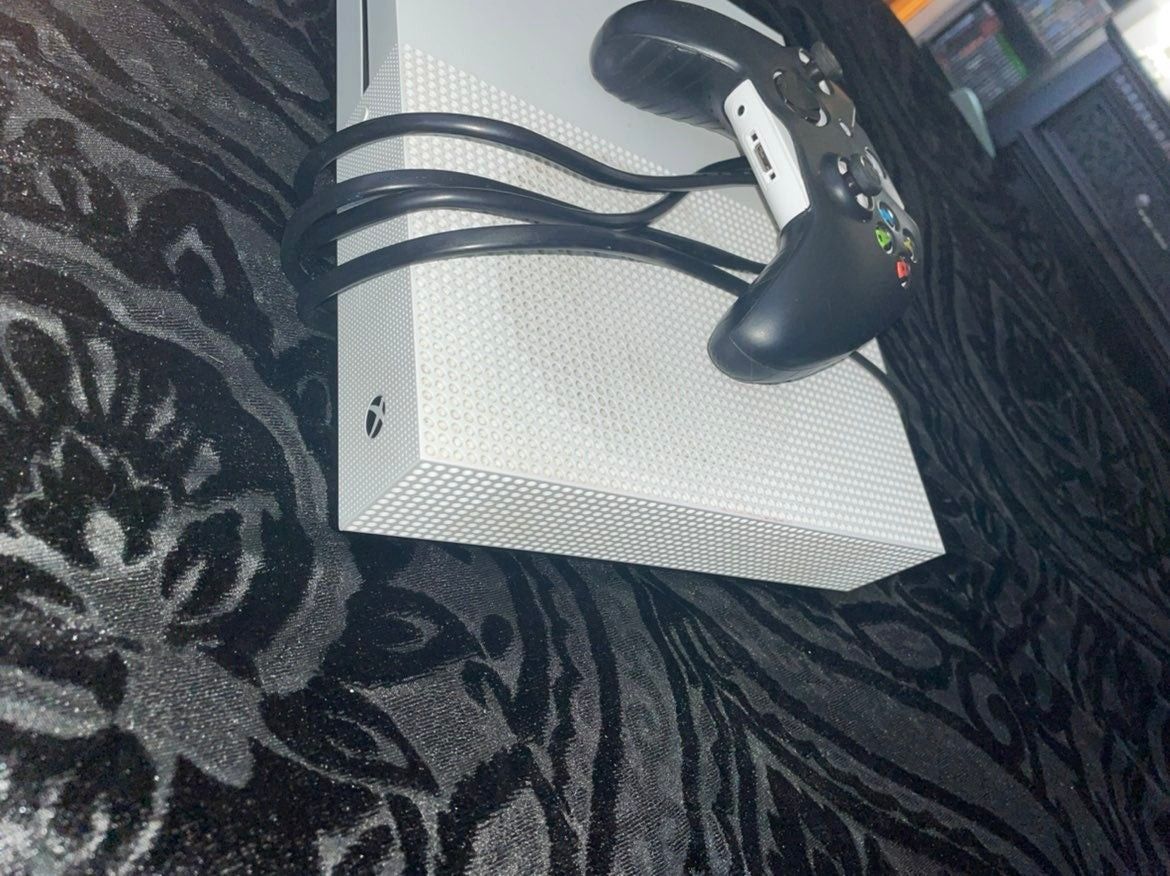 Xbox One In Good Condition