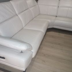 SECTIONAL 100% LEATHER RECLINER ELECTRIC WHITE COLOR.. DELIVERY SERVICE AVAILABLE 🚚💥🚚