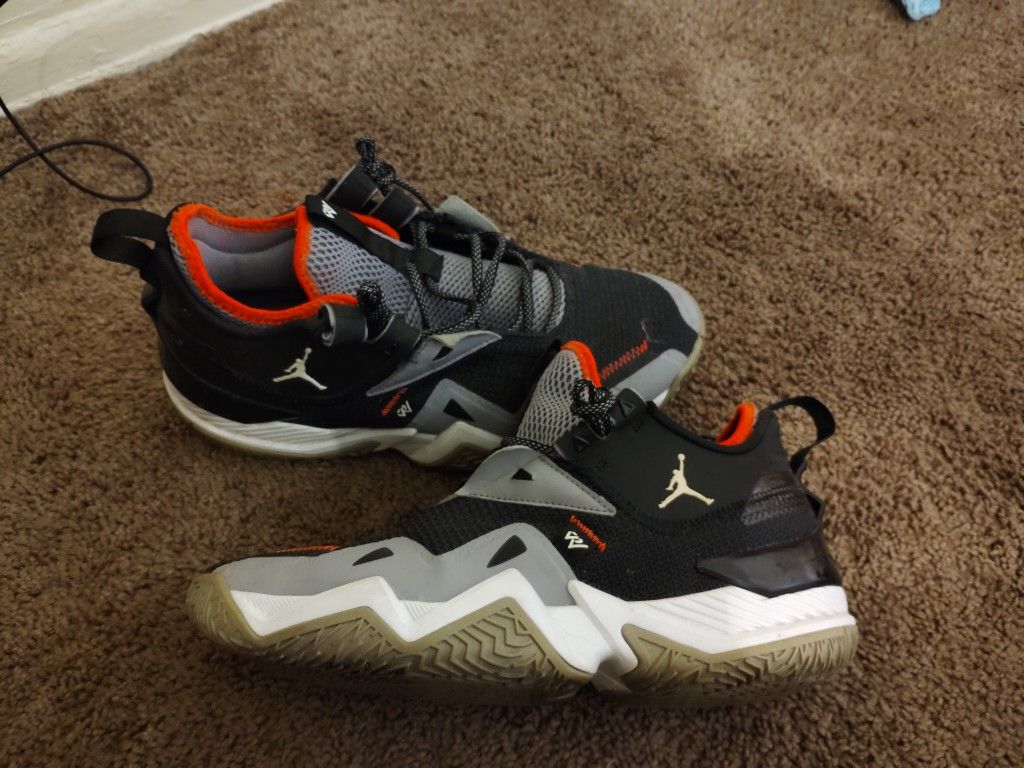 Jordans / Adidas