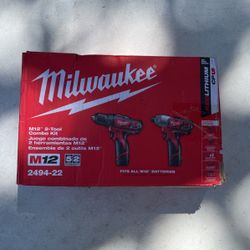 Milwaukee M12 12V Lithium-Ion Cordless Drill Driver/Impact Driver Combo Kit w/ Two 1.5Ah Batteries, Charger Tool Bag (2-Tool)