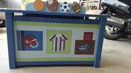 Sports themed children's toy box