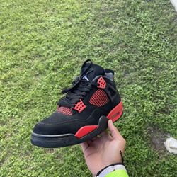 Jordan 4 Red Thunder 