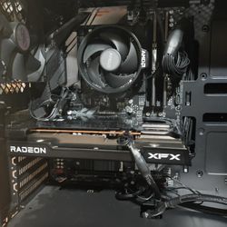 2 Gaming PCs - Ryzen And Intel 