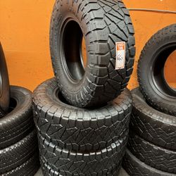 315/70R17 Nitto Ridge Grappler Full Tire Set