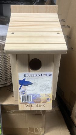 Woodlink Wooden Bluebird House - Model BB1 7.5" x 7.25" x 13"