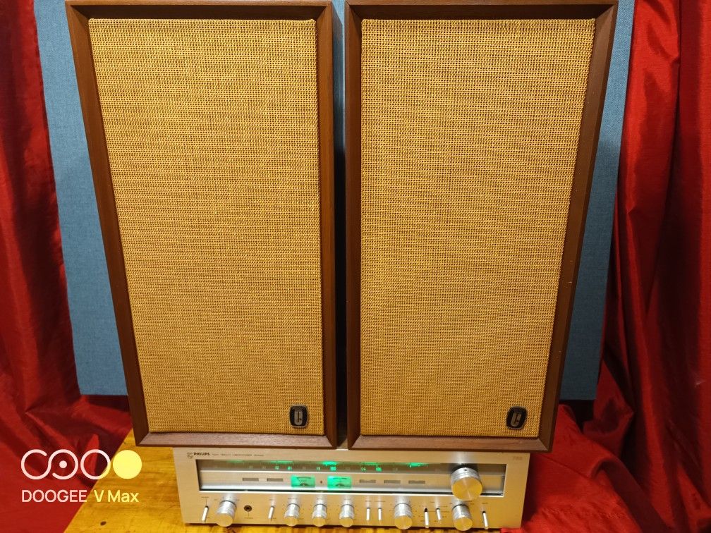 Vintage Stereo Set Philips AH 786 Receiver+ University Sound Speakers By Ling Altec