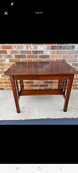 ✨ **Antique Arts & Crafts Oak Library Table — Circa 1910–1920** ✨.