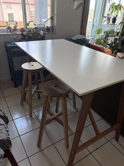 IKEA Dining Table / Desk With 4 Stools