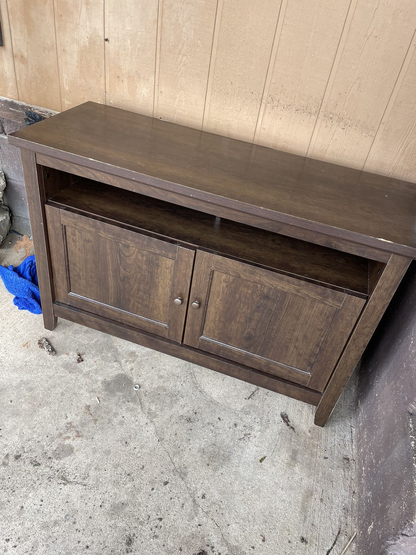 TV Stand Need Gone ASAP!!