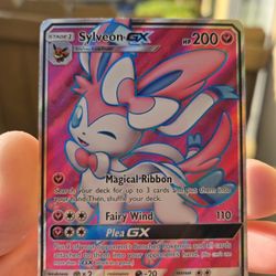Sylveon  Gx Pokémon Card 