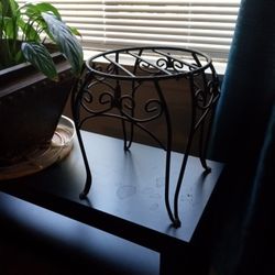 Plant Stand 