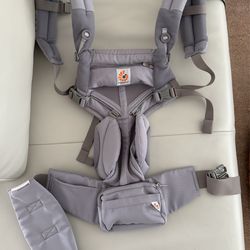 ERGOBABY carrier
