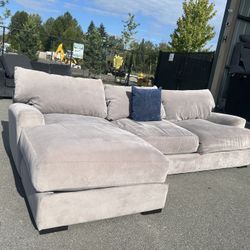 Sectional Couch 