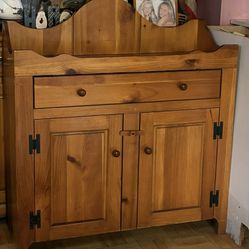 Vintage Pinewood Dry Sink 