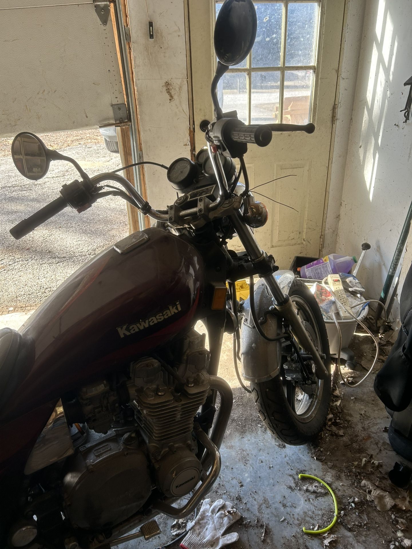 Kawasaki 1985 ZN1100  good Condition $700 or Best Offer