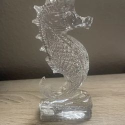 7" Waterford Crystal Seahorse, excellent condition, etched "Waterford" on bottom.   Pick Up Only!