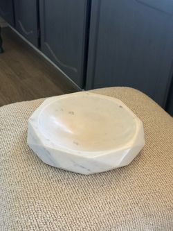 Minimalist White Italian Marble Geometric Decorative shallow Bowl    white 100% marble serving bowl with a faceted geometric exterior. Adds a refined,