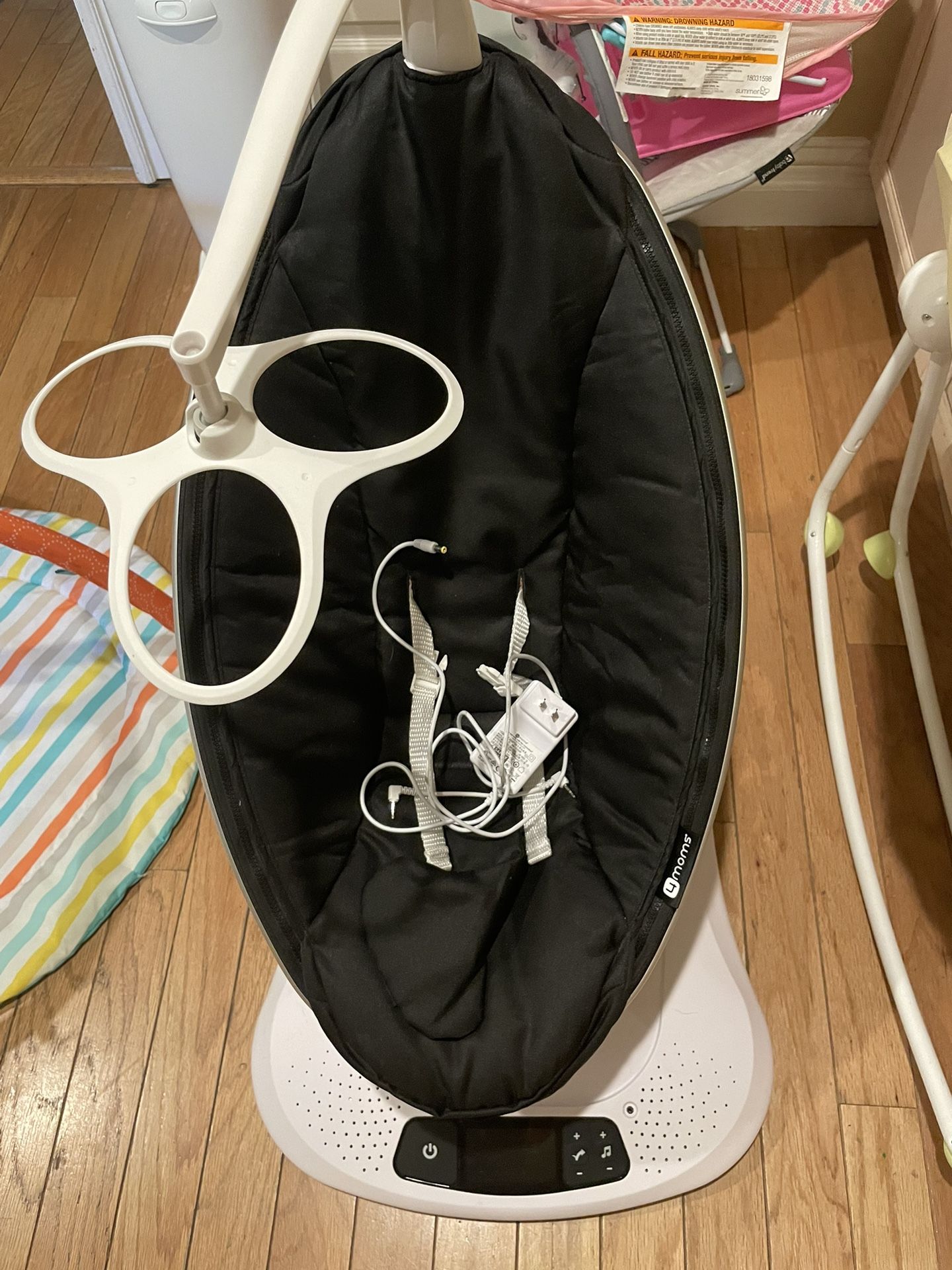 4 Moms Mamaroo Swing