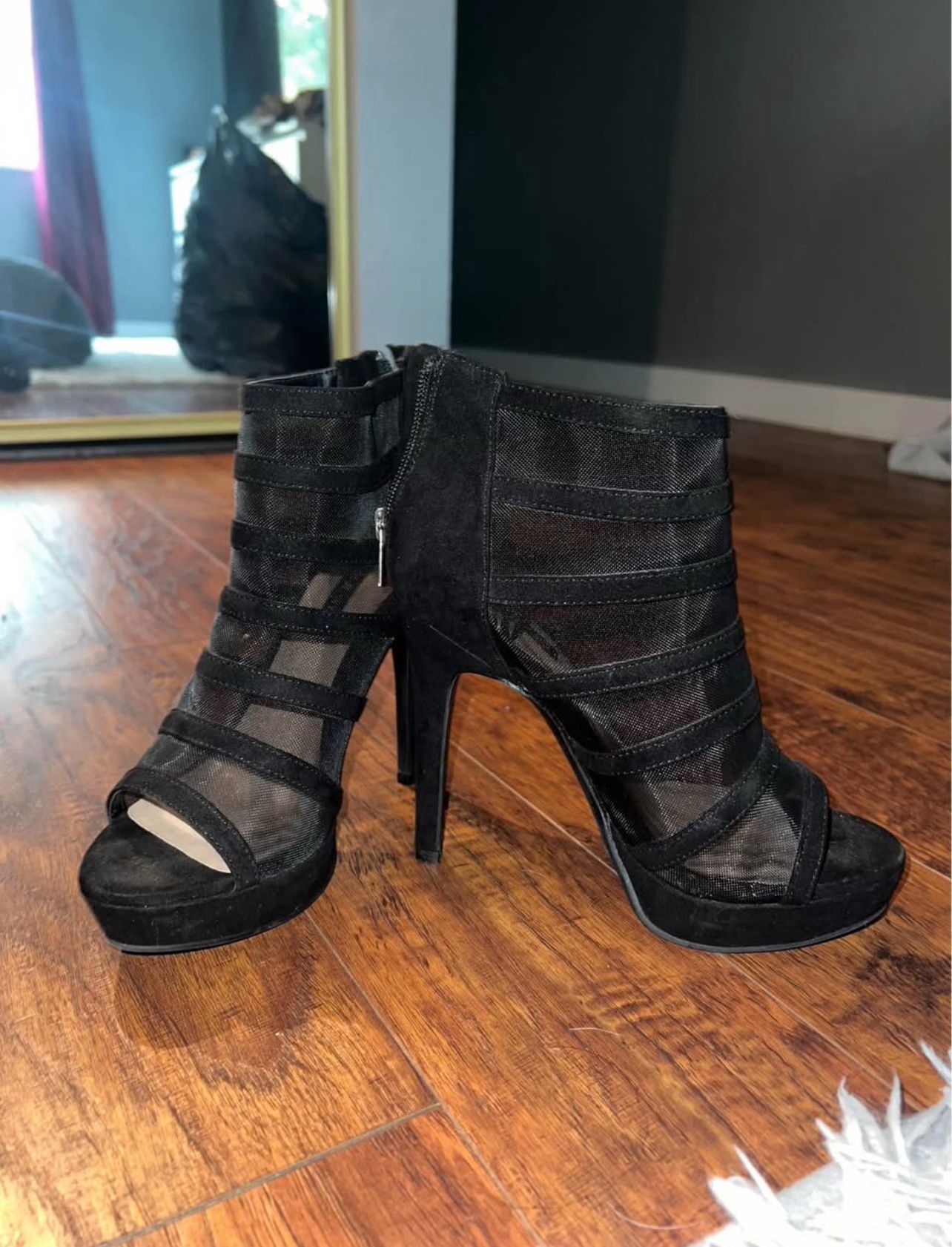Size 7 Black Heels